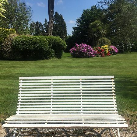 ווימבורן מינסטר Stay On The Grounds Of This Beautiful Manor House מראה חיצוני תמונה