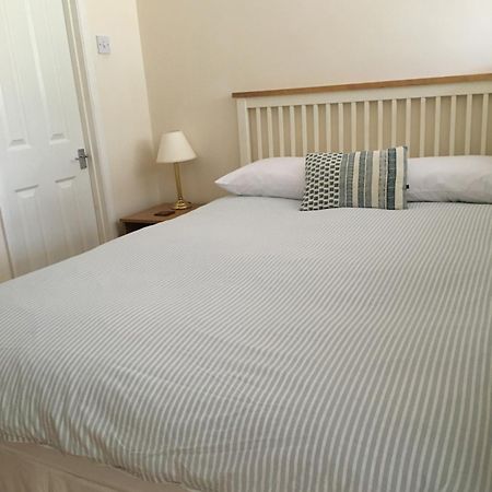 ווימבורן מינסטר Stay On The Grounds Of This Beautiful Manor House מראה חיצוני תמונה